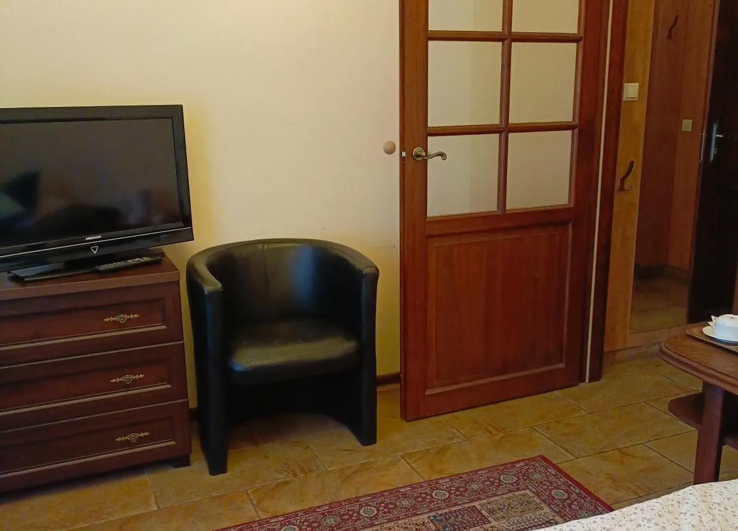 Dwor Pod Rozami Bed & Breakfast Smolec
