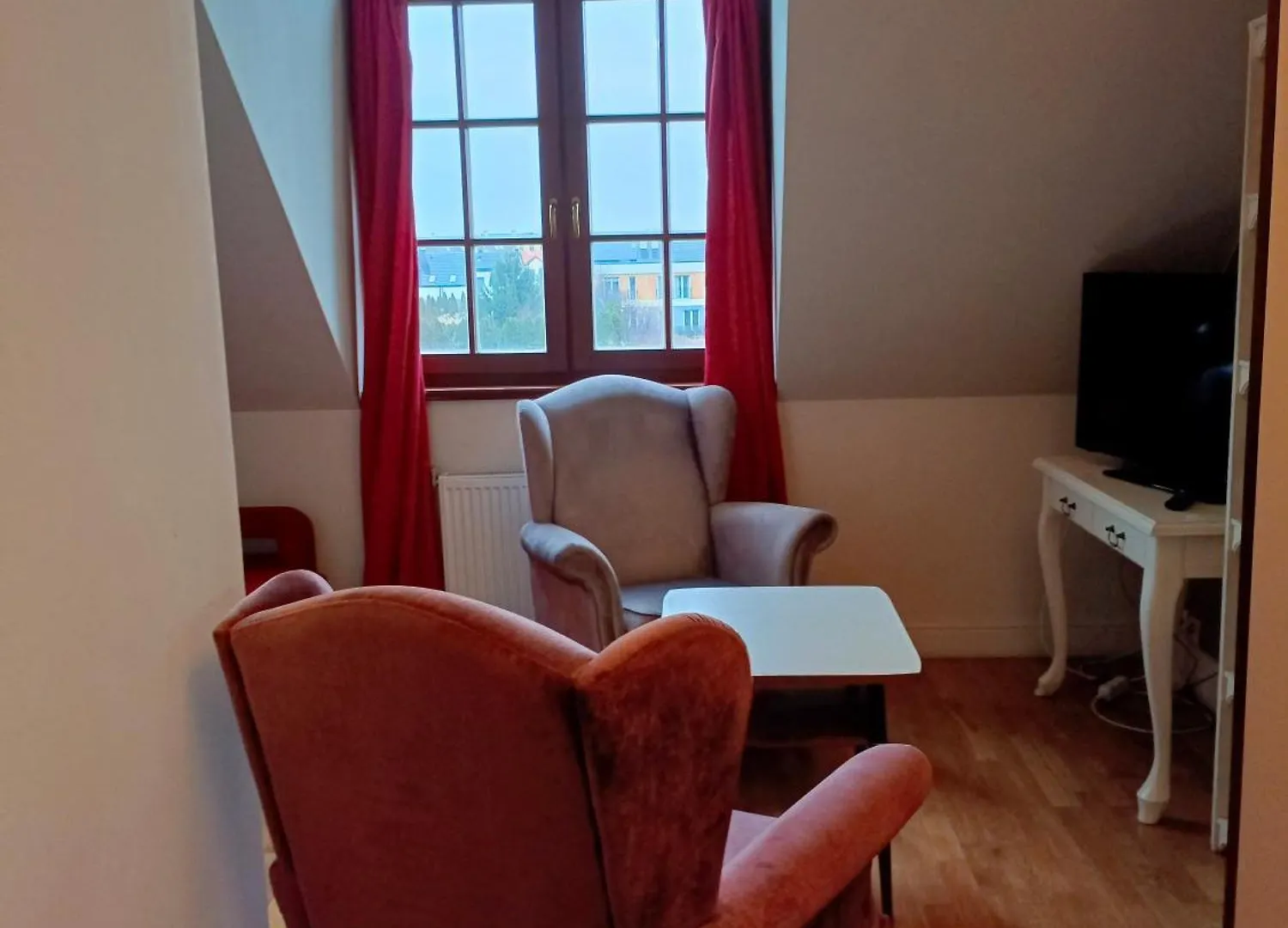 Bed & Breakfast Dwor Pod Rozami Bed and Breakfast Smolec