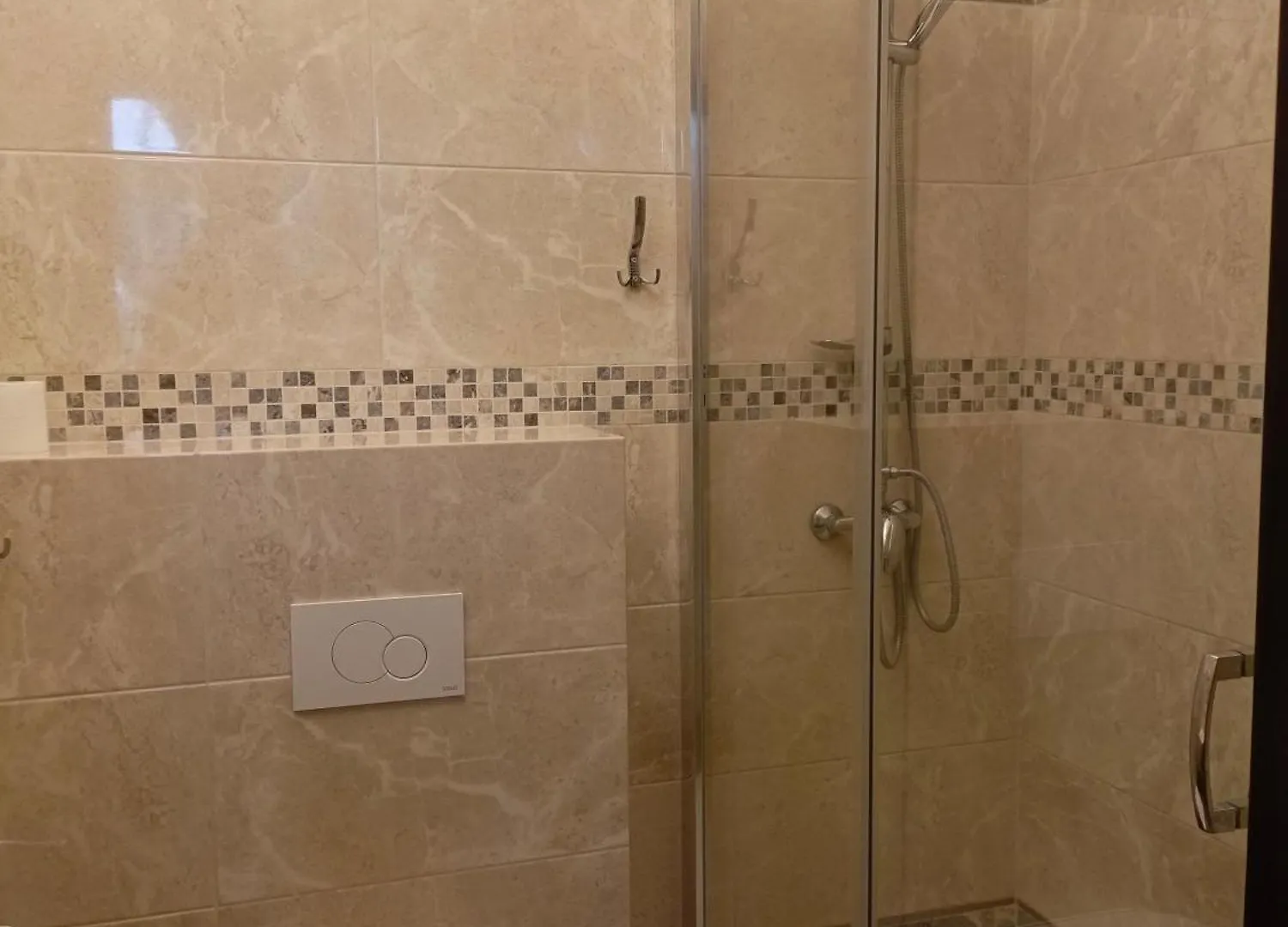 Dwor Pod Rozami Bed and Breakfast Smolec 0*,  Polen
