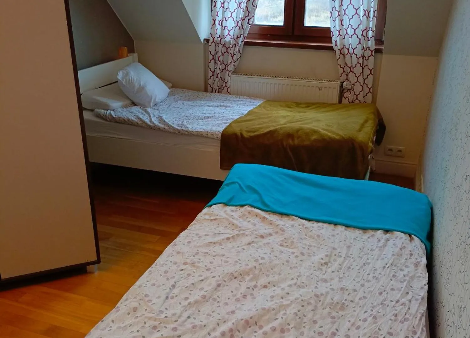 Dwor Pod Rozami Bed and Breakfast Smolec
