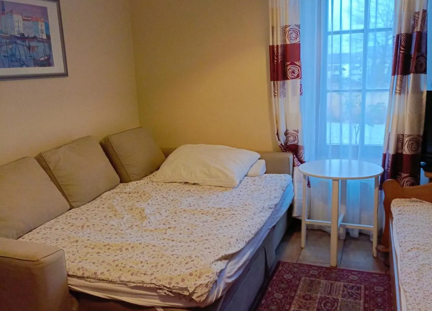 Bed & Breakfast Dwor Pod Rozami Bed and Breakfast Smolec